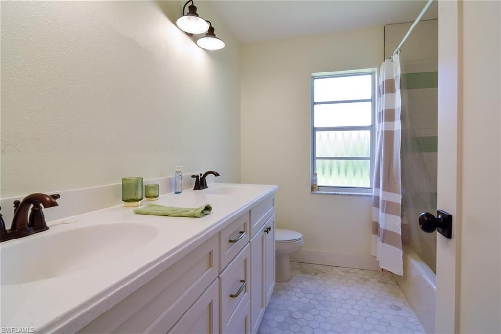 MLS #2025003182 image #0