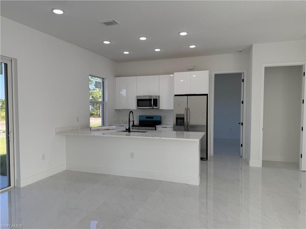 MLS #2025003547 image #0