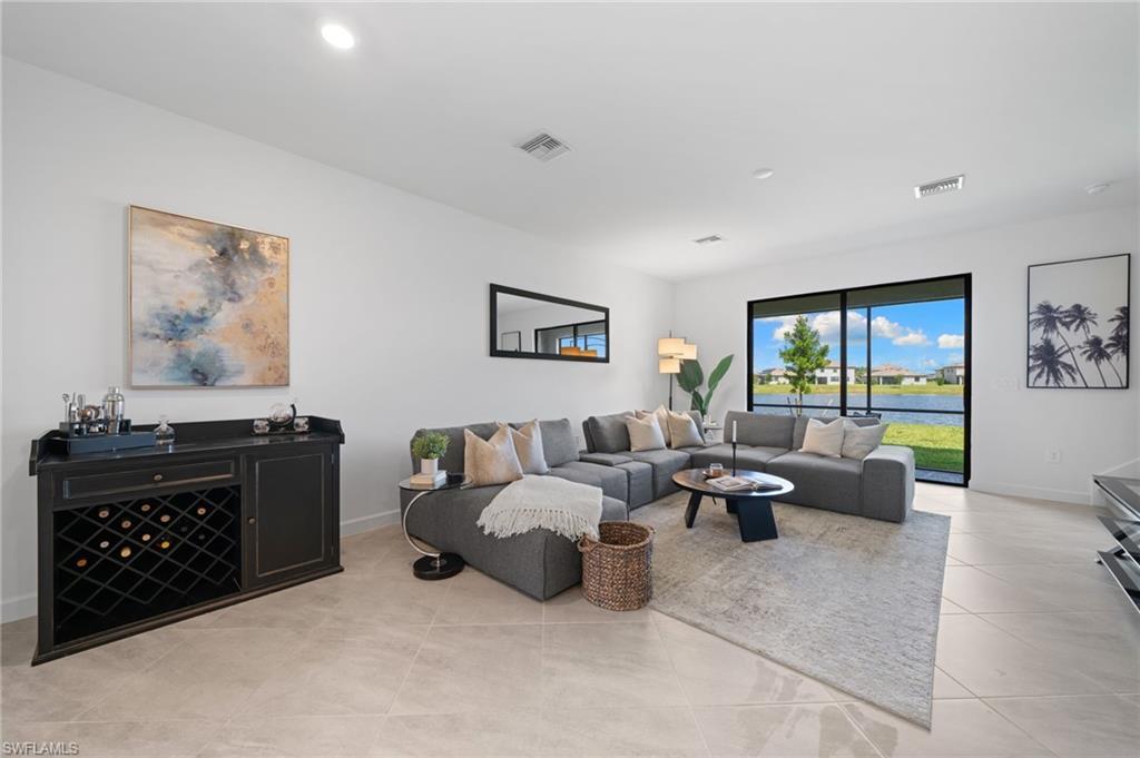 MLS #2025004930 image #0