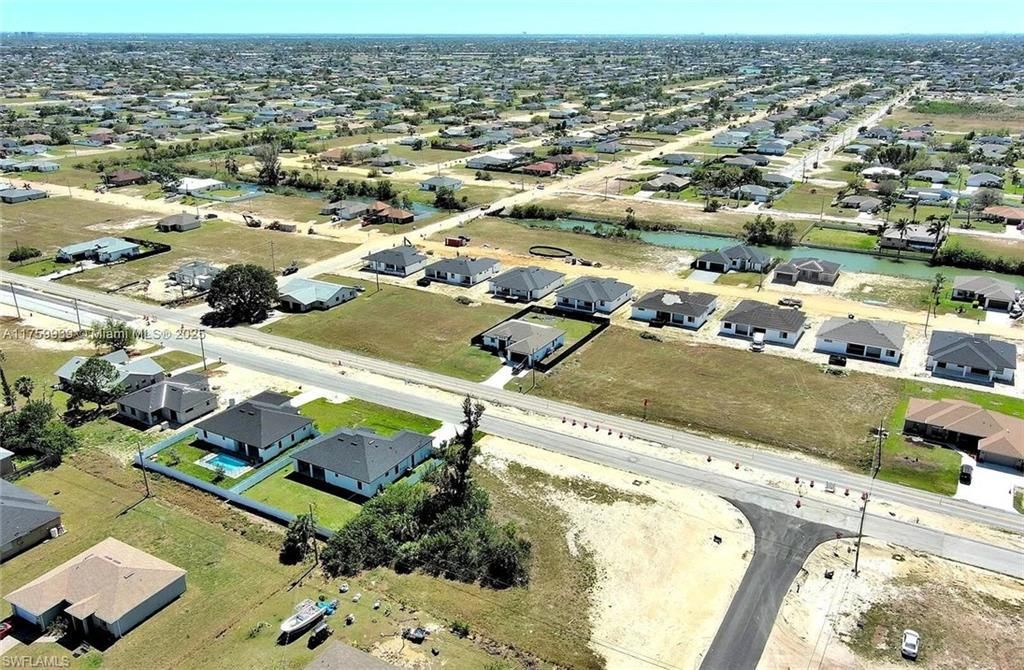 MLS #2025007853 image #0