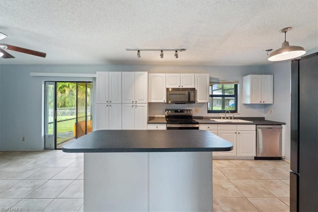 MLS #2025011731 image #0