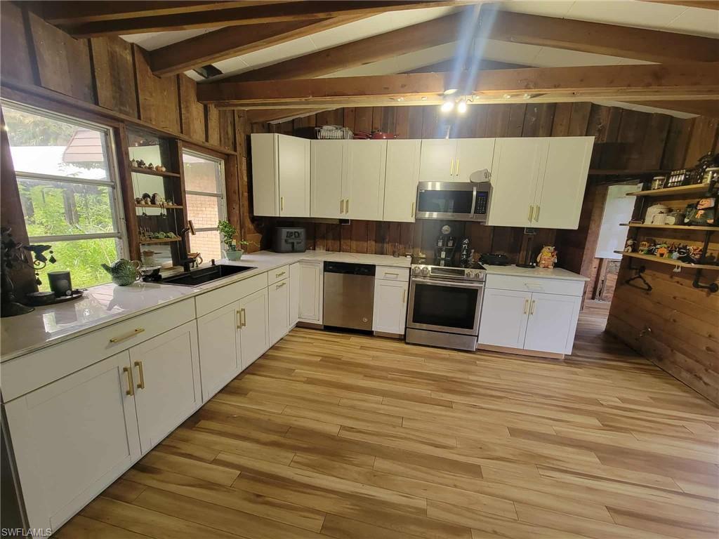 MLS #2025013612 image #0