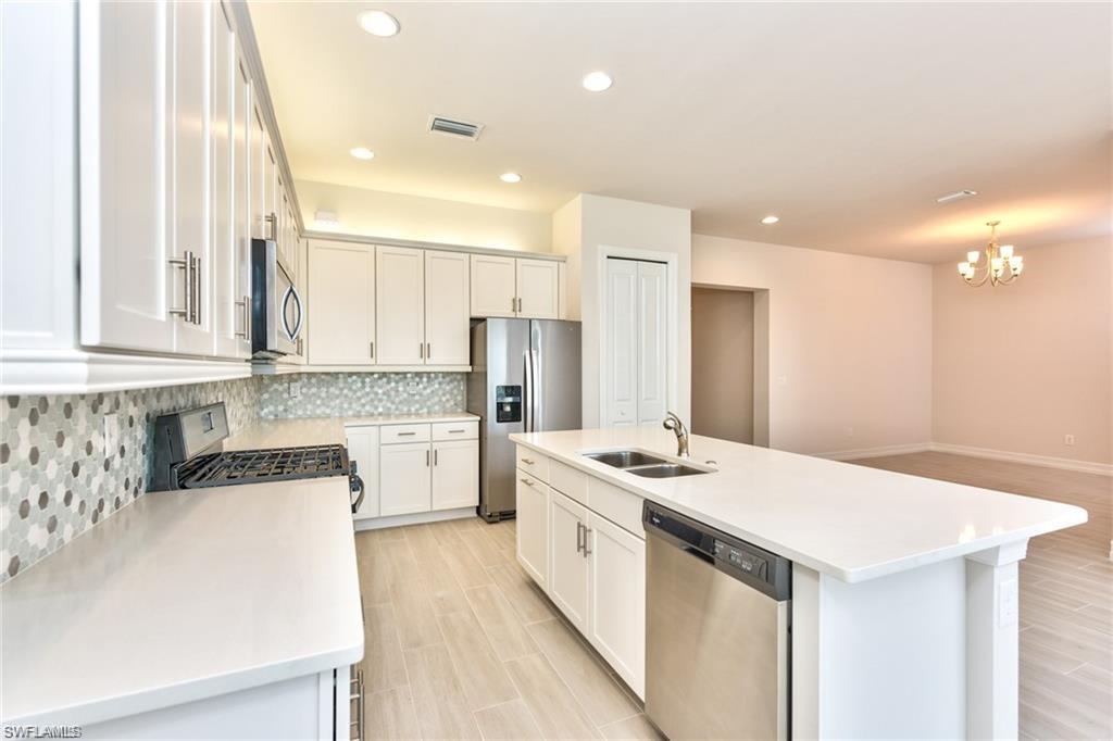 MLS #2025015123 image #0