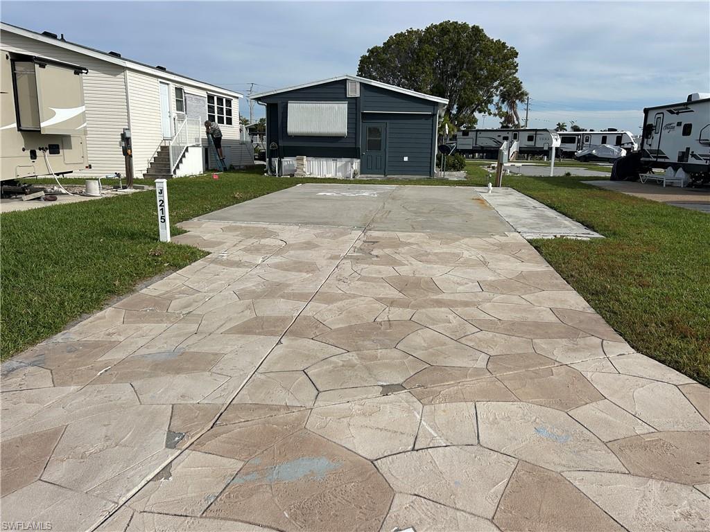 MLS #2025019578 image #0