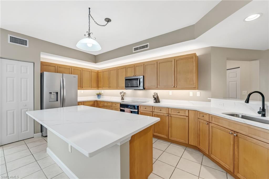 MLS #2025019740 image #0