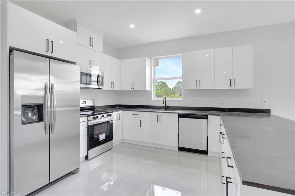 MLS #2025021114 image #0