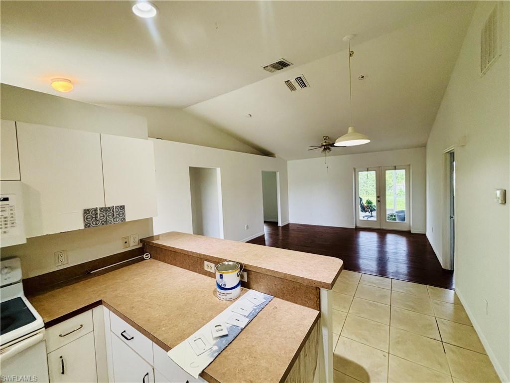 MLS #2025021598 image #0