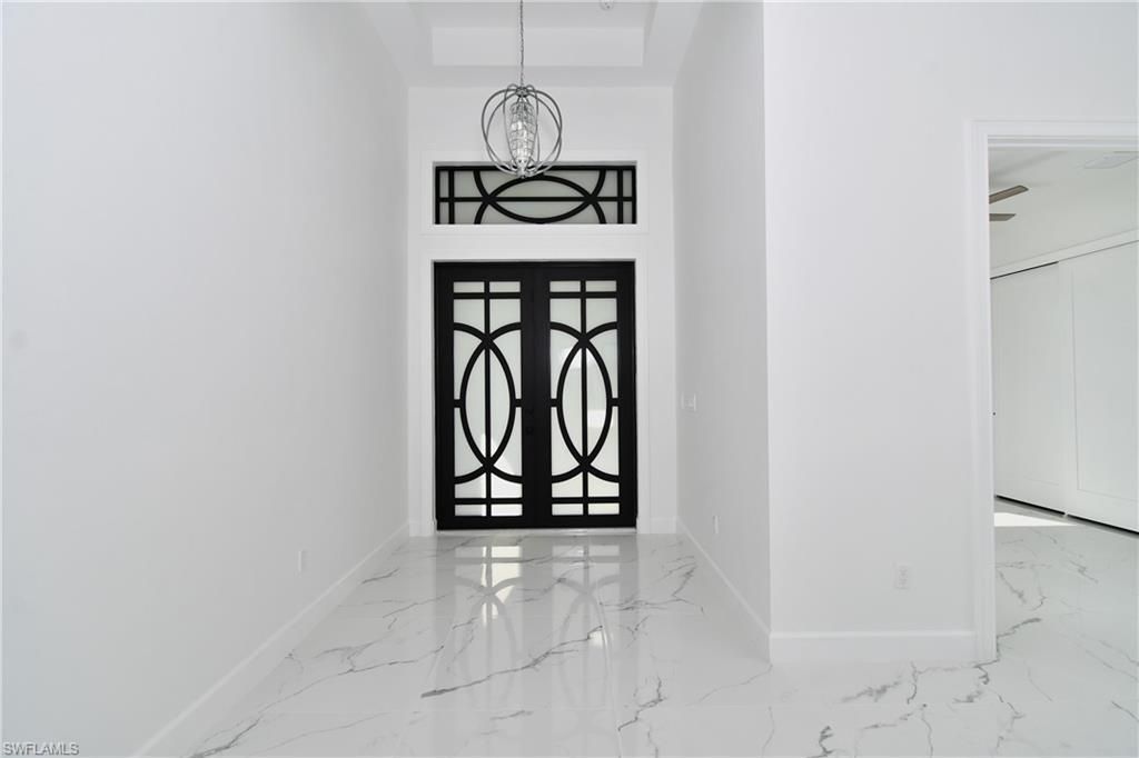 MLS #2025022661 image #0