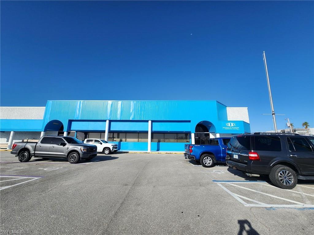 MLS #2025023952 image #0