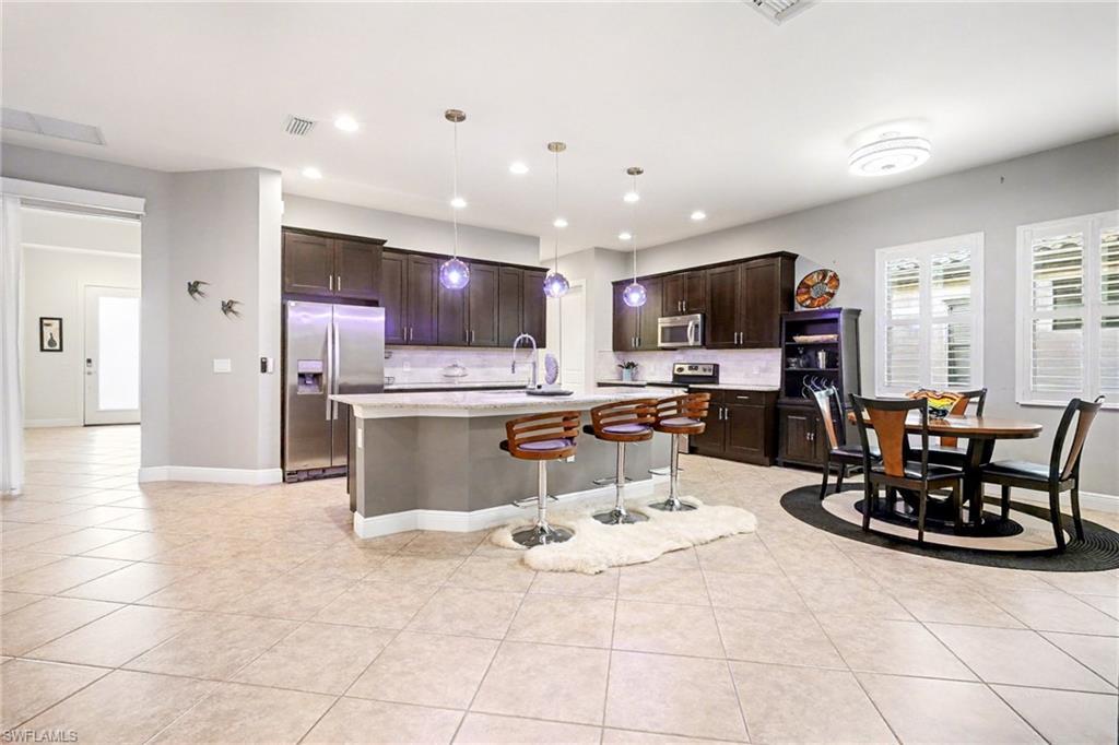 MLS #2025024774 image #0