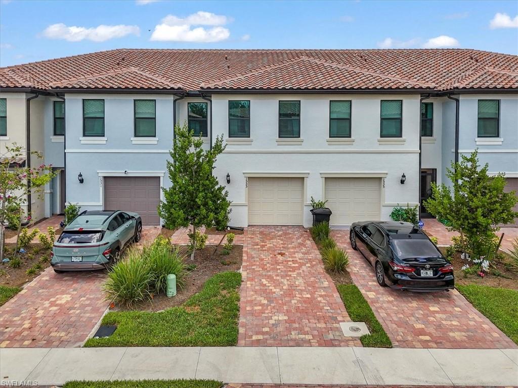 MLS #2026033945 image #0
