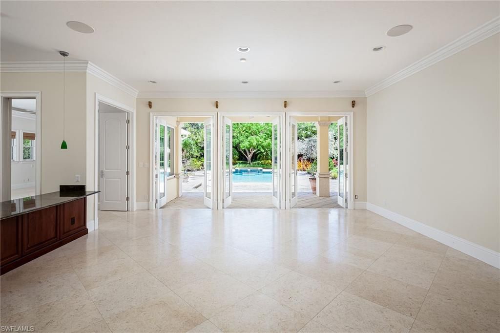 MLS #222033710 image #2