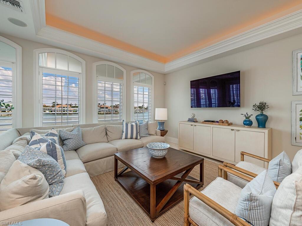 MLS #223017483 image #1