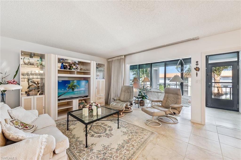 MLS #223094049 image #2