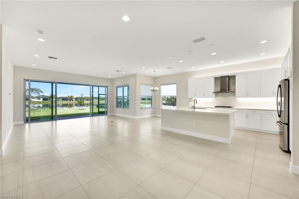 MLS #224041627 image #0