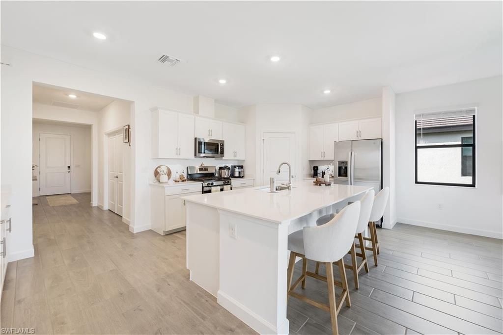 MLS #225050523 image #0