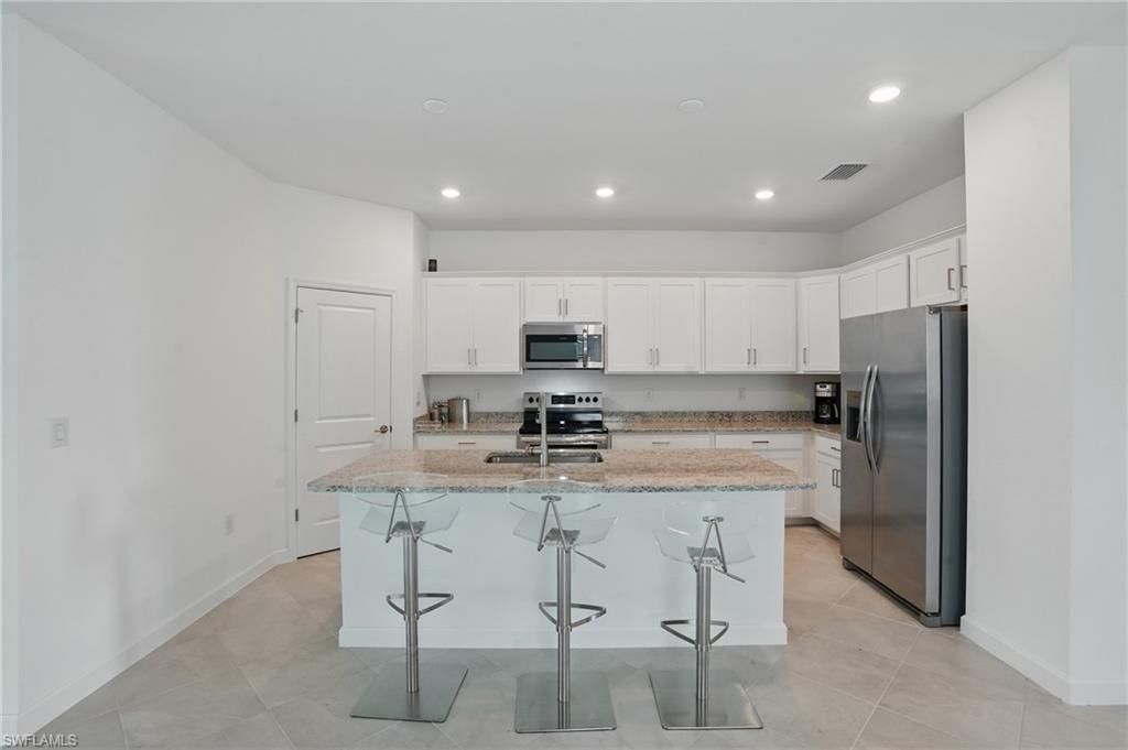 MLS #225052217 image #0