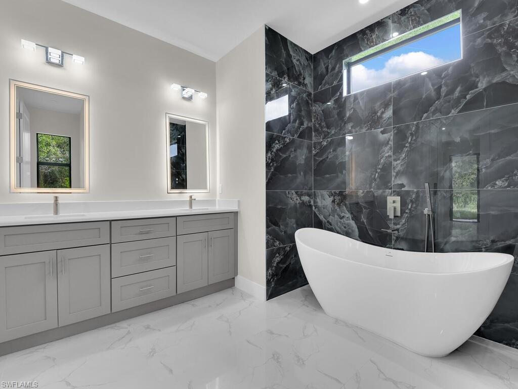 MLS #225055716 image #0