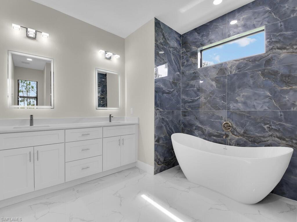 MLS #225055737 image #0