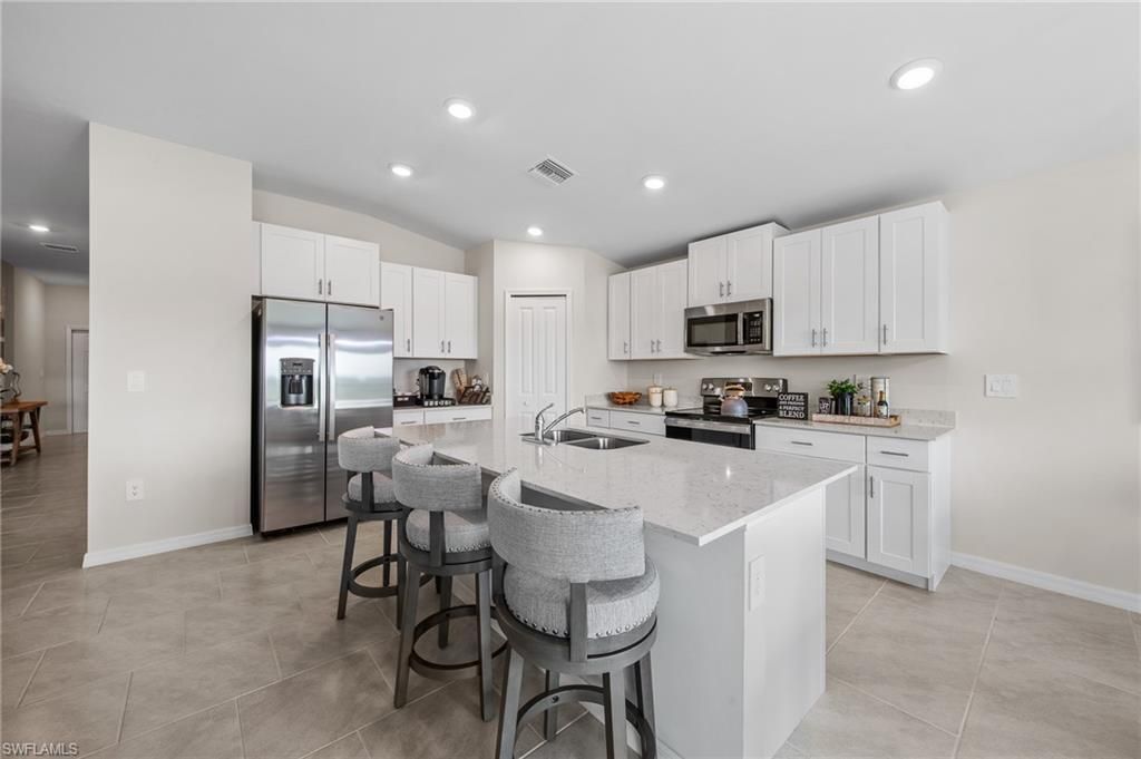 MLS #225057399 image #0