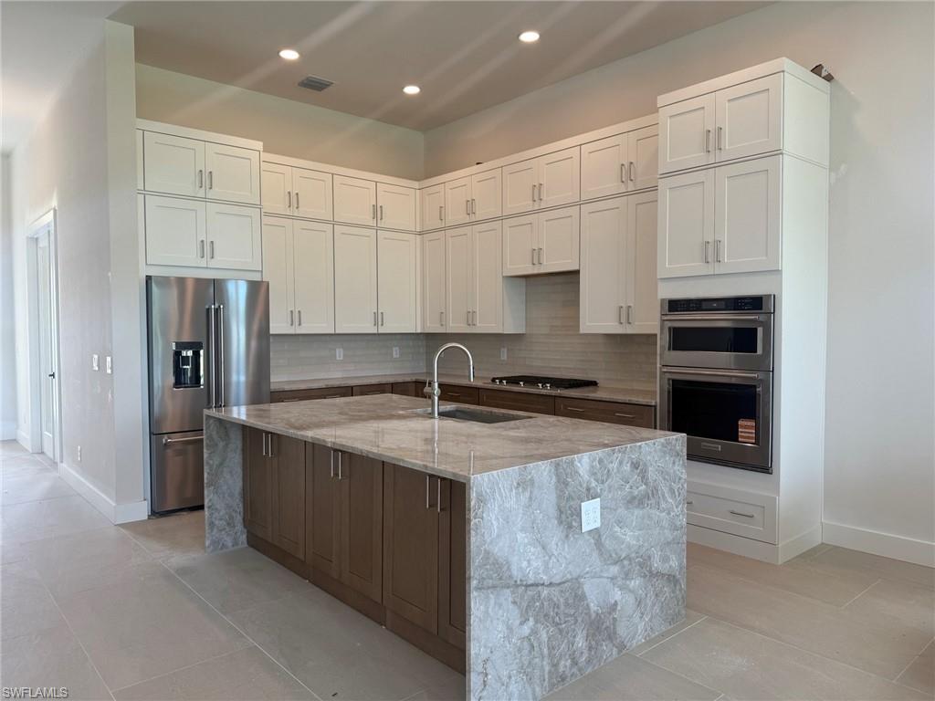 MLS #225063722 image #0