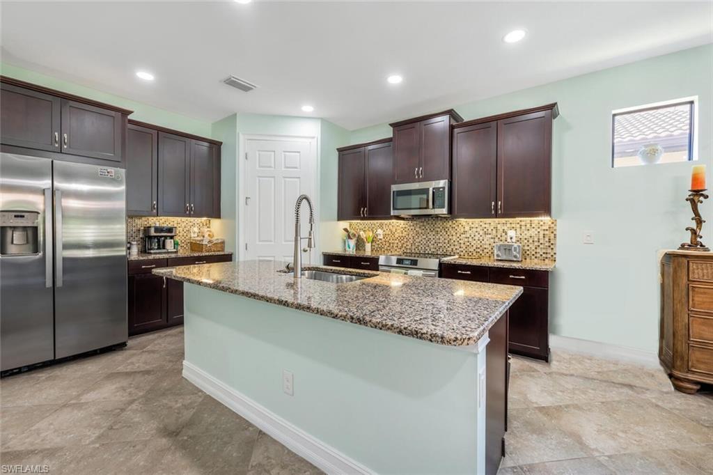 MLS #225070116 image #0