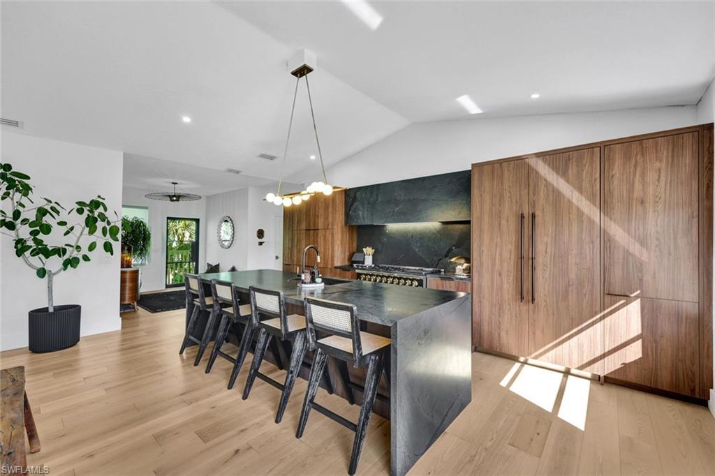 MLS #225072274 image #0