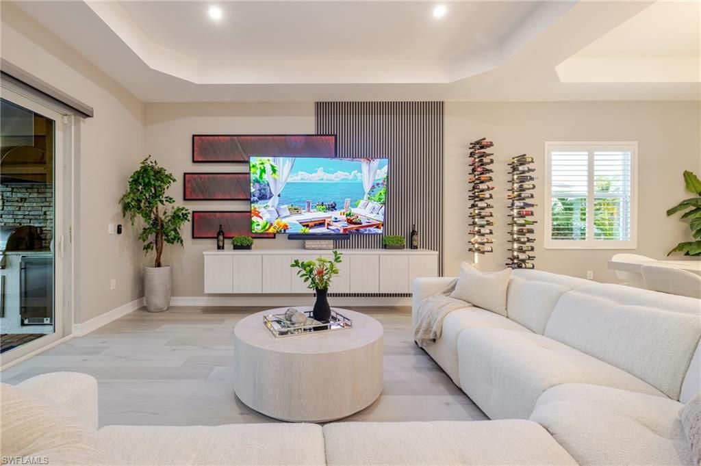 MLS #225074872 image #0