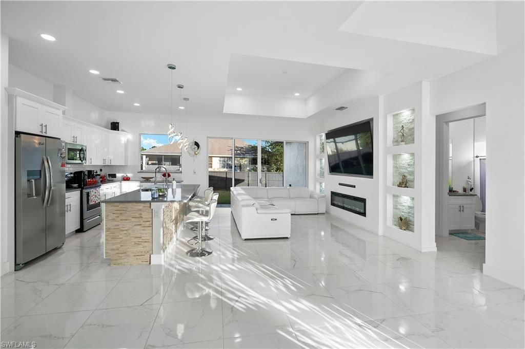 MLS #225080461 image #0