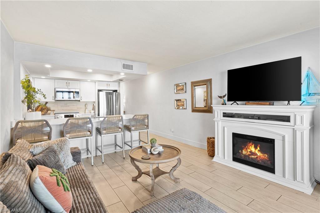 MLS #225082030 image #0