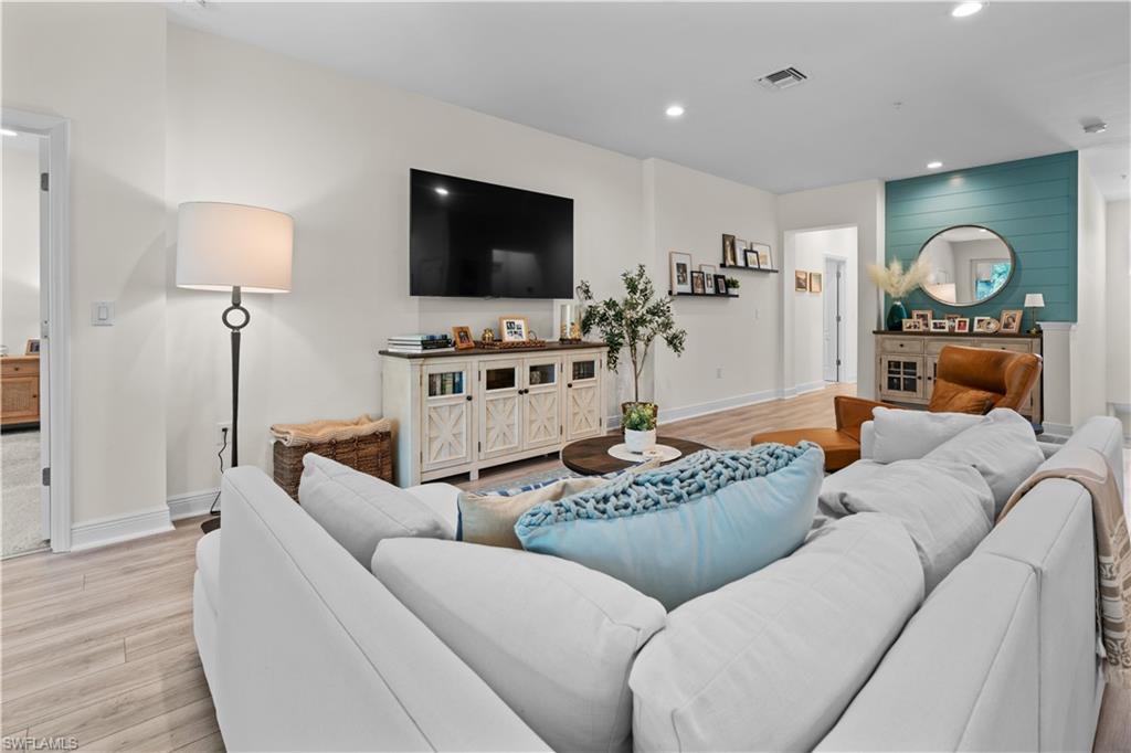 MLS #226008017 image #0